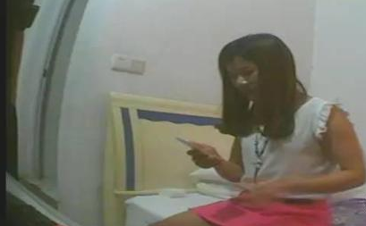 湖南岳阳站街女强拉过往旅客 记者3次报警无果