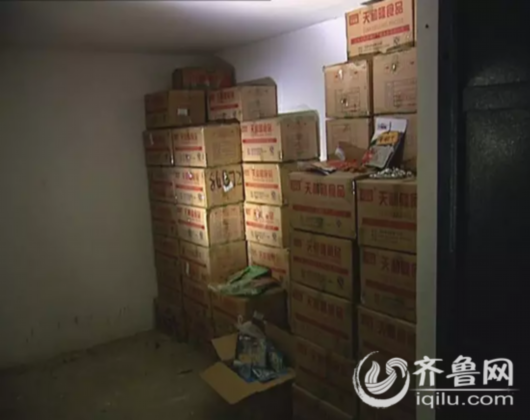 王大哥一口气买了十万块钱的牛肉干,找到相关机构进行测试。(齐鲁台记者供图)