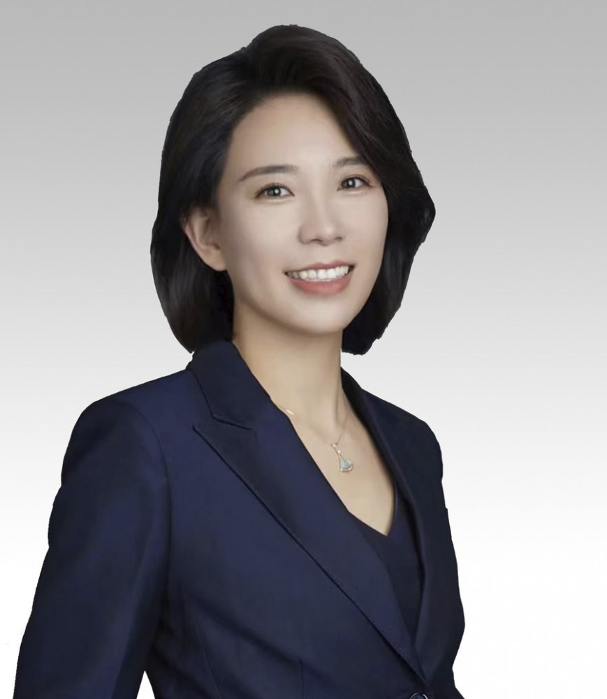 岳培培 党支部副书记、副主任